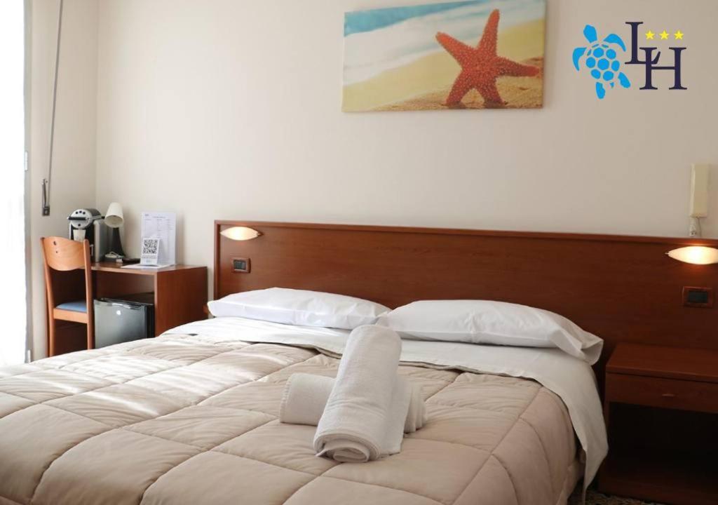 Hotel Lora Rda Luxury ボルディゲーラ エクステリア 写真